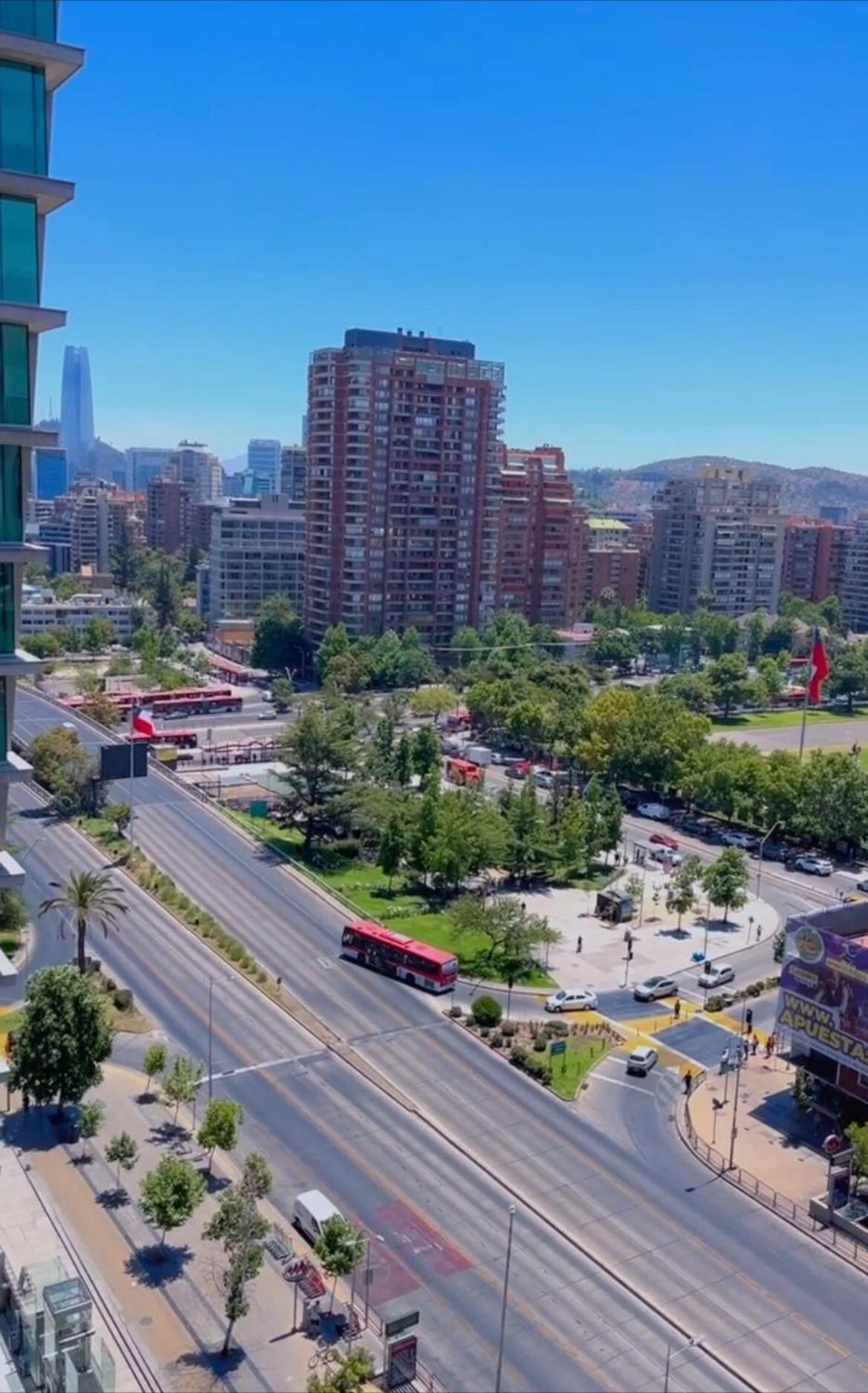 Condes, A Pasos Del Metro Escuela Militar Appartamento Santiago del Cile